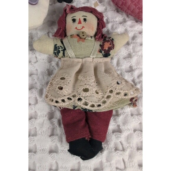 Lot of 6 Vintage Handmade Cloth, Crochet, & Primitive Christmas Ornaments - Picture 5 of 8